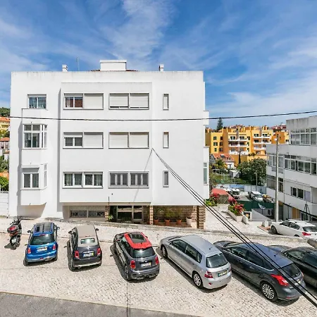 Flores Apartment