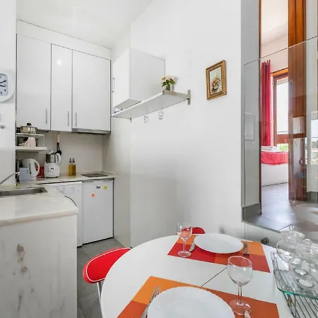 Flores Apartment